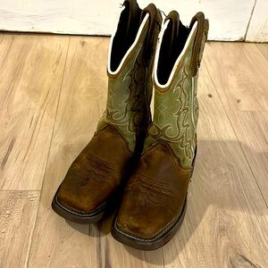 Ladies Justin western boots size 7 1/2 B.